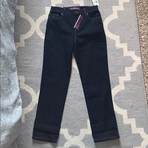 Gloria Vanderbilt Amanda Slimming Jean